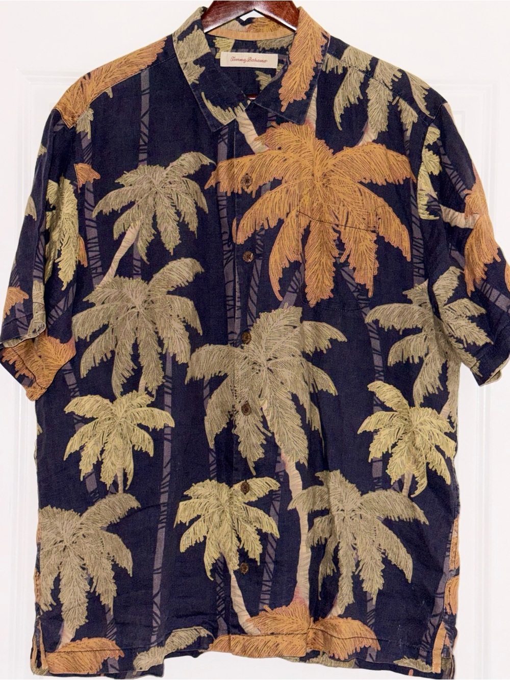 Tommy Bahama Mens L Black 100% Linen Hawaiian Palm Tree Button Up Relax Shirt